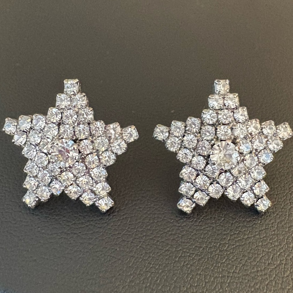Vintage silver toned rhinestone star earrings pierced - Picture 11 of 11